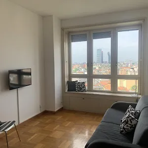 Monolocale Con Vista Su Milano